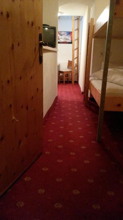 אישגל Hotel Garni Alpenrose מראה חיצוני תמונה