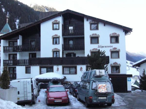 אישגל Hotel Garni Alpenrose מראה חיצוני תמונה